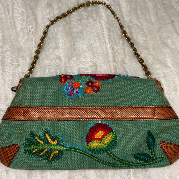 Vintage Gucci Clutch - Picture 2 of 11
